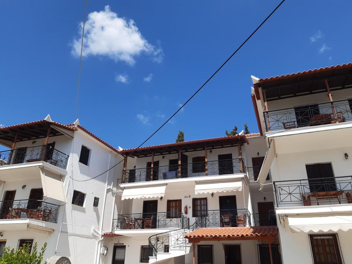 Zaga Apartments - Flats Koróni Exterior foto